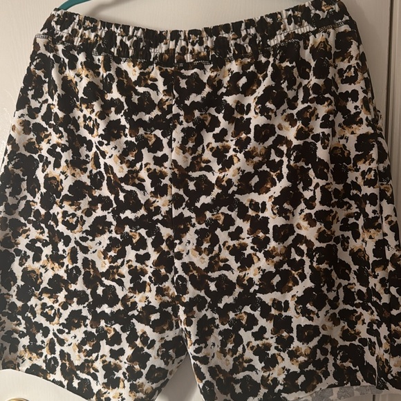 LuLaRoe Leopard Print French Terry Shorts - Picture 4 of 4